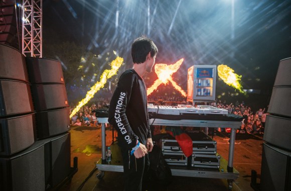 Nugriaudėjo pirmoji festivalio „Betsafe Radistai Village“ diena 