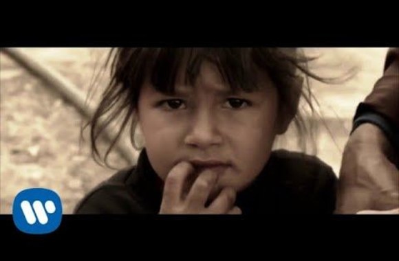 james-blunt-someone-singing-along