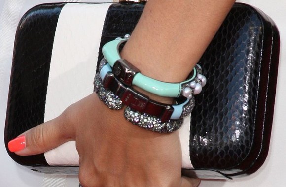 Ashley Tisdale aksesuarai