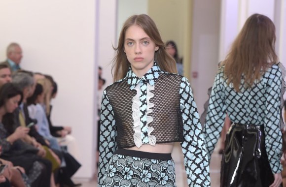 „Emanuel Ungaro“ 2016 m. pavasario-vasaros kolekcijos pristatymas