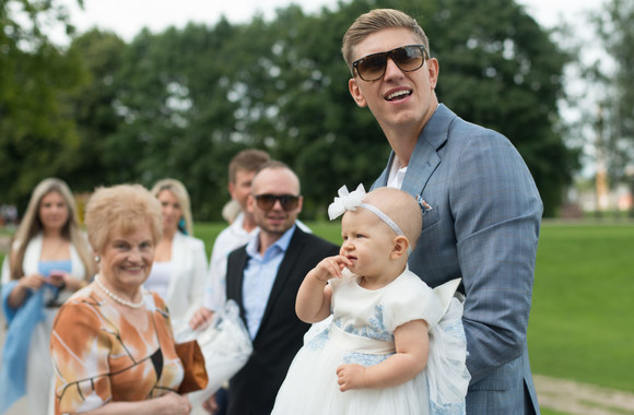 Gabrielės Rutkauskienės-Vashos dukros Adrijos krikštynų akimirka