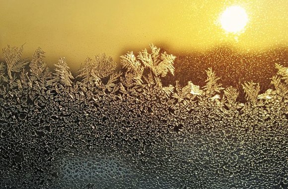 Šerkšnas ant lango