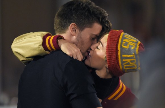 Miley Cyrus ir Patrickas Schwarzeneggeris