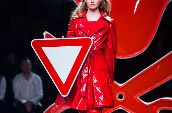 „Public Makes Image“ modeliai