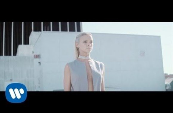 muse-mercy-official-music-video