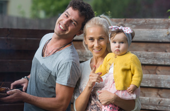 Ineta Stasiulytė su Deividu Meškausku ir dukra Frėja