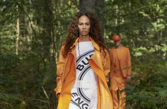 „Burberry“ kolekcija 2021-ųjų pavasariui-vasarai