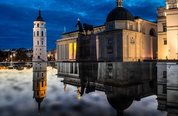 Vilniaus Katedros aikštės nuotraukų montažas