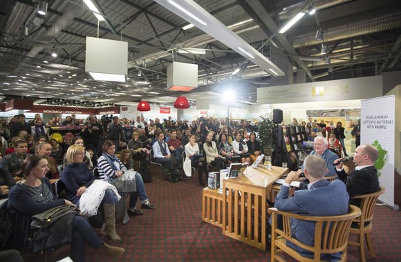 Andriaus Tapino ir Algimanto Čekuolio diskusija apie literatūrą