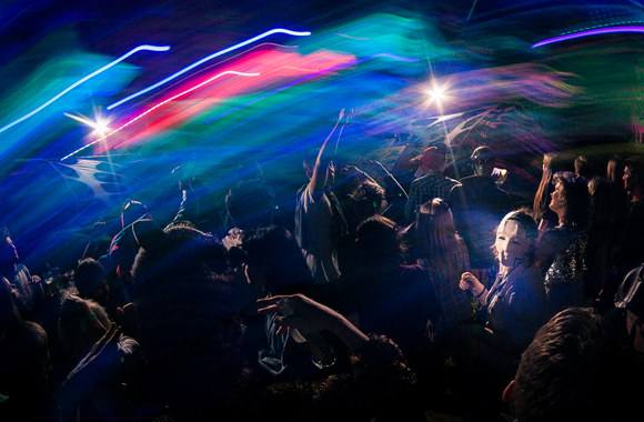 „Yaga Ball“ maskarado akimirka 