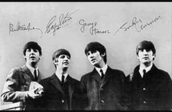 beatles-she-loves-you