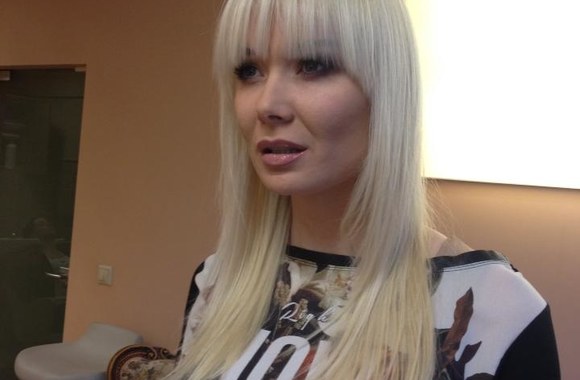 Nauja Natalijos Bunkės šukuosena