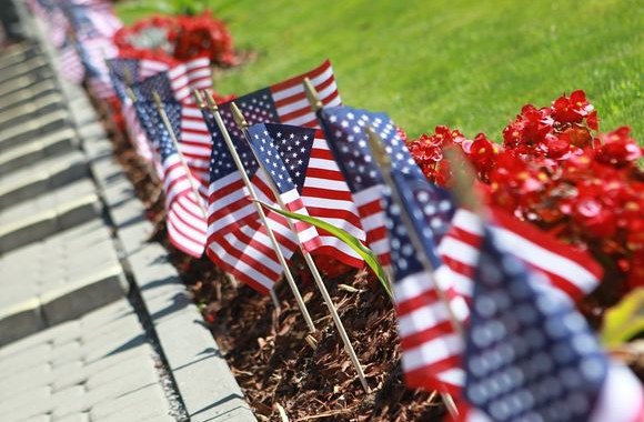 JAV ambasadorės rezidencijoje kviestiniai svečiai iš anksto atšventė Liepos 4-ąją.