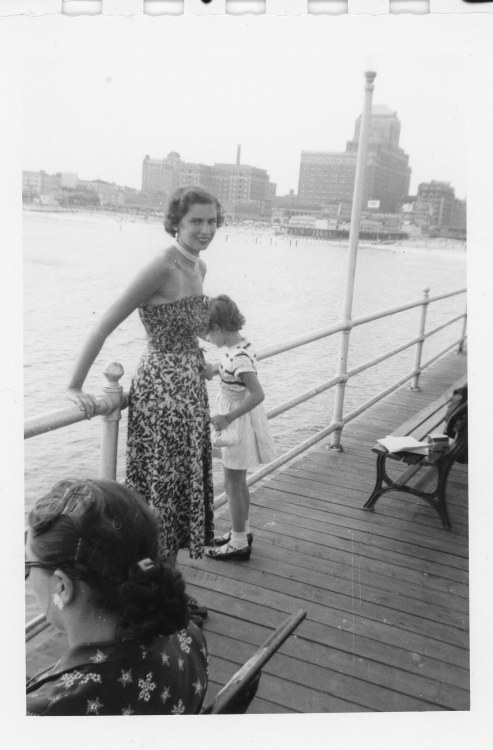 Edith Jungtinėse Amerikos Valstijose maždaug 1956 metais