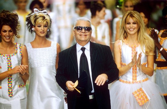 Linda Evangelista dešimtajame dešimtmetyje