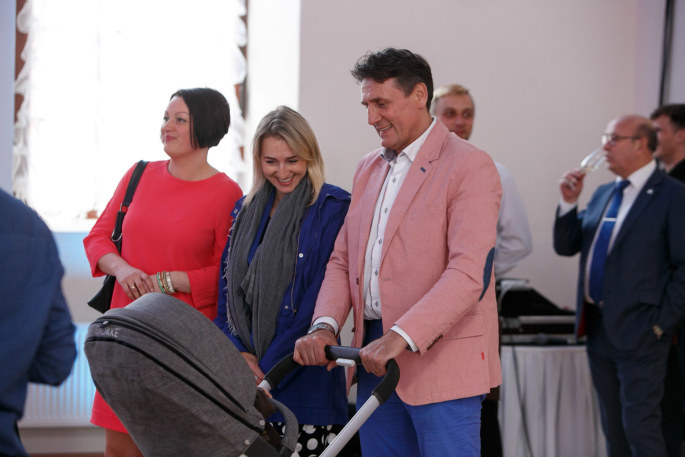 Valdemaras Chomičius su žmona Agne ir dukra Ieva Marija / Eriko Ovčarenko / 15min nuotr.