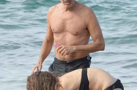 Jeffas Goldblumas su žmona Emilie Livingston ir sūnumi Charlie