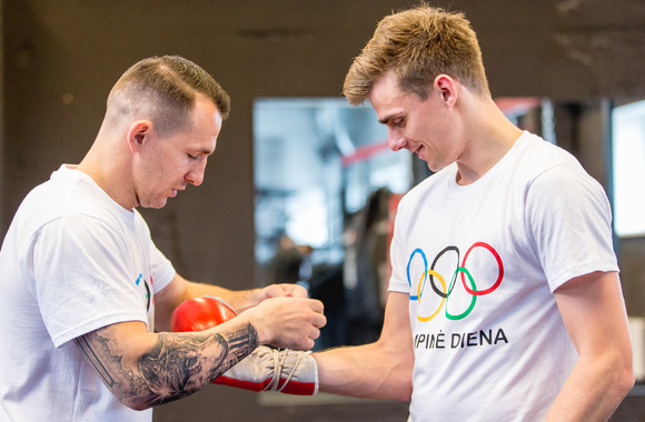 Egidijus Kavaliauskas žinomus žmones mokė bokso paslapčių