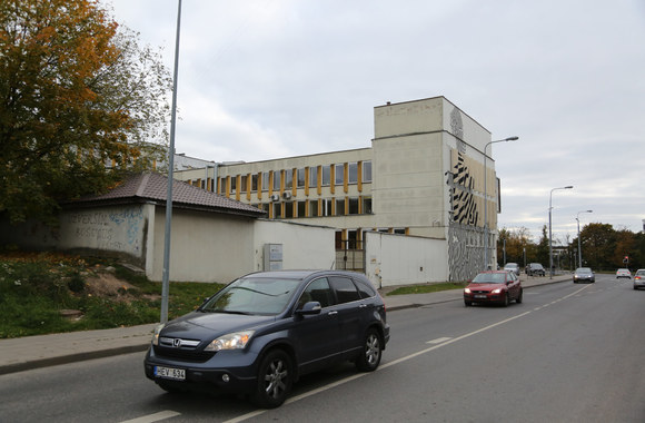 Pastatas, iš kurio penkto aukšto iškrito aktorius Rolandas Boravskis