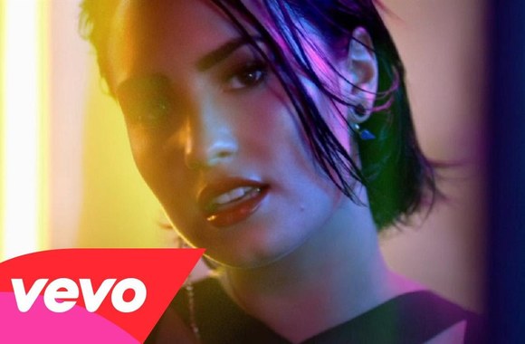 demi-lovato-cool-for-the-summer-official-video