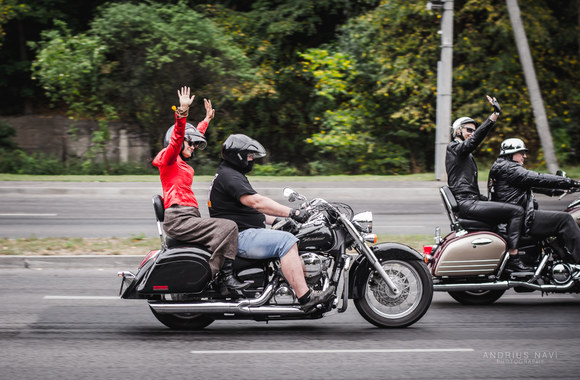 „Bike Show Millenium“ kolona