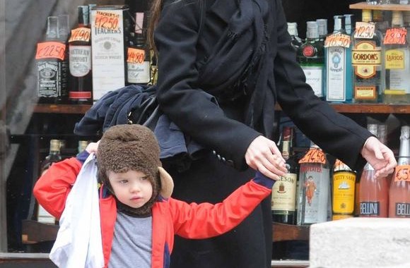 Angelina Jolie su dukra Shiloh