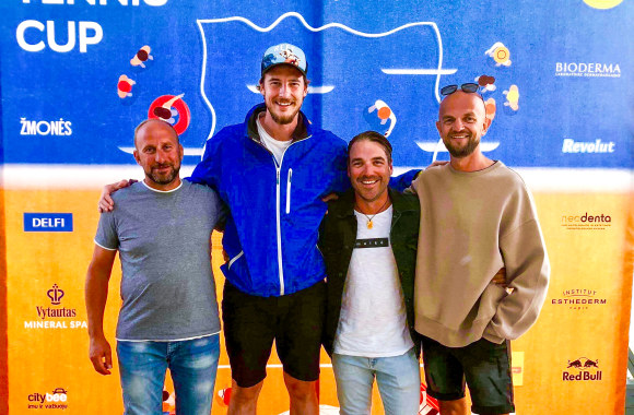 „Nida Beach Tennis Cup 2019“ apdovanojimai/Organizatorių nuotr.