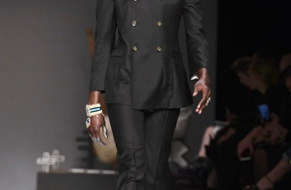 „Wales Bonner“ 2016 m. rudens-žiemos kolekcijos modelis