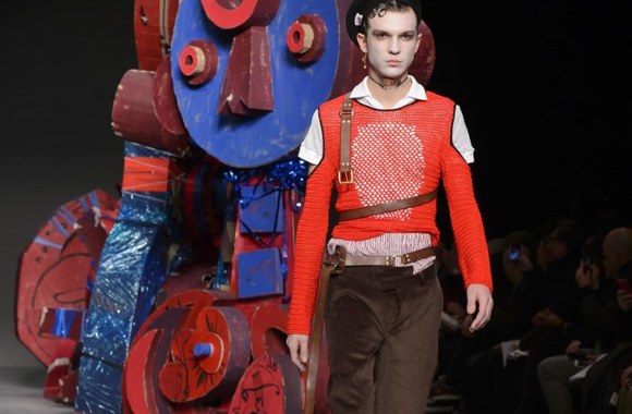 „Charles Jeffrey Loverboy“ 2016 m. rudens-žiemos kolekcijos modelis