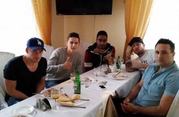 Donatas Montvydas su grupės „Blue“ nariais