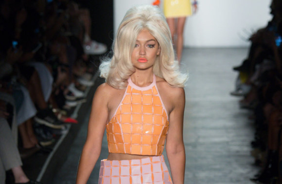 „Jeremy Scott“ 2016 m. pavasario-vasaros kolekcijos pristatymas