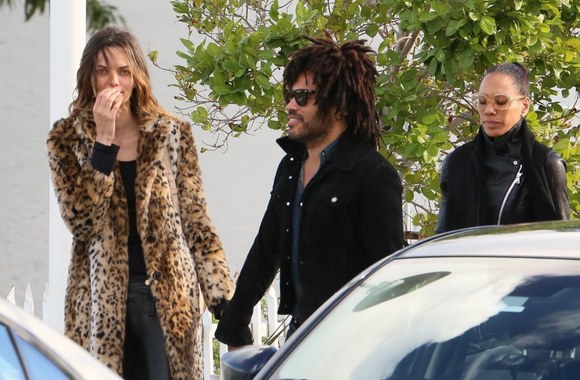 Lenny Kravitzas su drauge