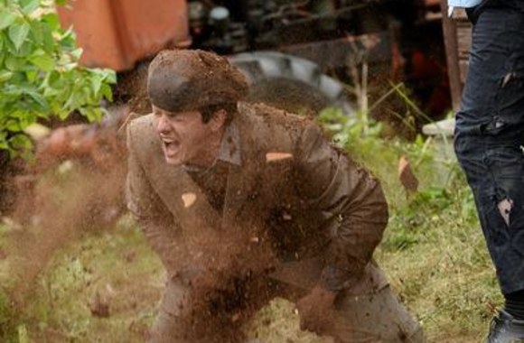 Akimirka iš Emilio Vėlyvio filmo „Redirected“