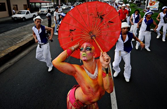 Gėjų parado dalyvis