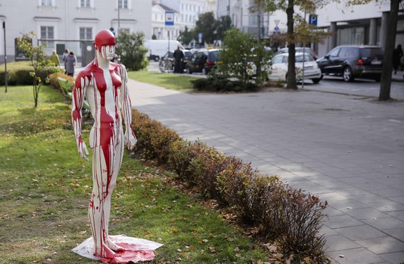 VCO meninė instaliacija