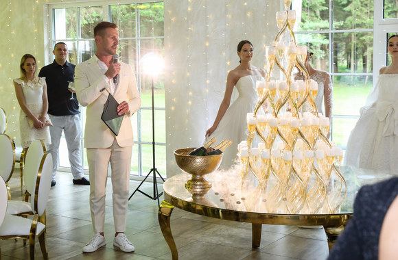 Demonstracinių vestuvių akimirka/Teodoro Biliūno/ŽMONĖS foto nuotr.