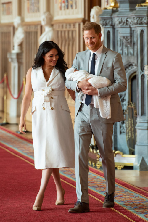 Meghan Markle ir princas Harry parodė savo mažylį / „Scanpix“ nuotr.