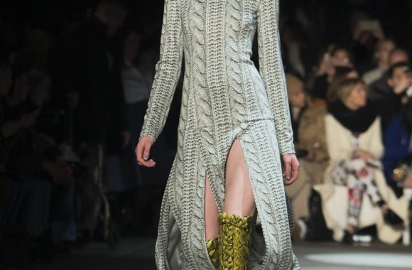 „Christian Siriano“ 2016 m. rudens-žiemos kolekcijos modelis