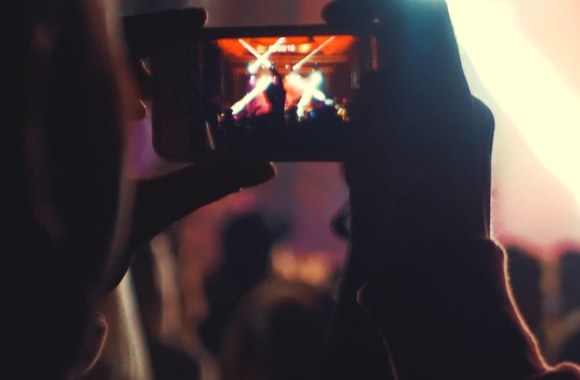 sneak-peek-of-first-day-revolution-festival-2018