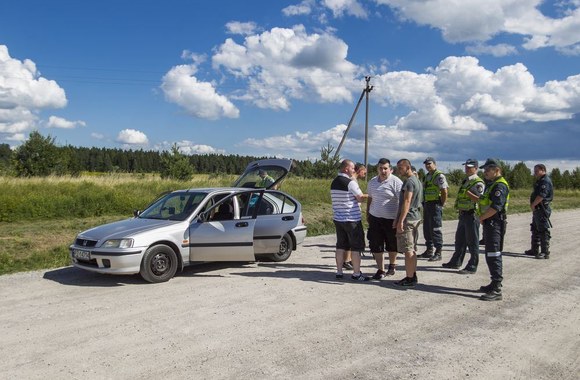Policija prie Vilniaus tikrina lenkų futbolo aistruolius