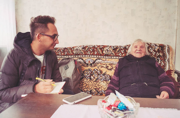 Orijus Gasanovas ir močiutė Bronė