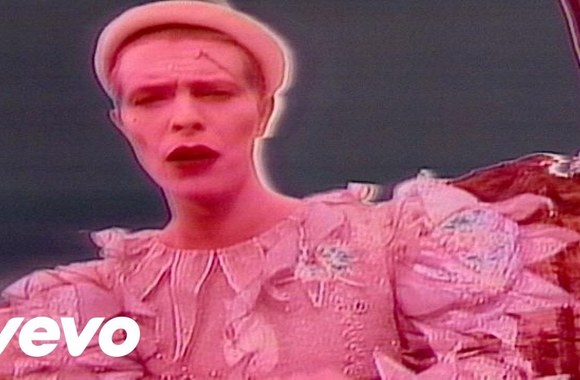 david-bowie-ashes-to-ashes