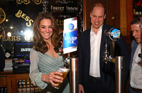 Kate Middleton ir princas Williamas lankosi Belfaste / „Scanpix“ nuotr.