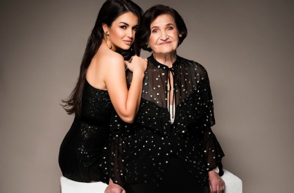 Simona Lipnė su močiute Tamara /Miko Kytros ir Niko Tėrėčšenko („Mikita“) nuotr.