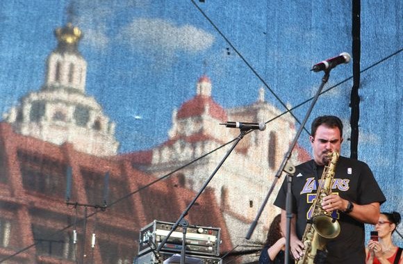 „Ozomatli“ Vilniuje pristatė Amerikos kultūrą