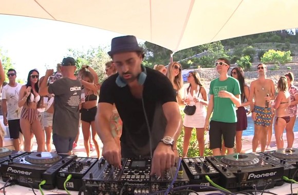 yousef-boiler-room-ibiza-villa-takeovers-dj-set