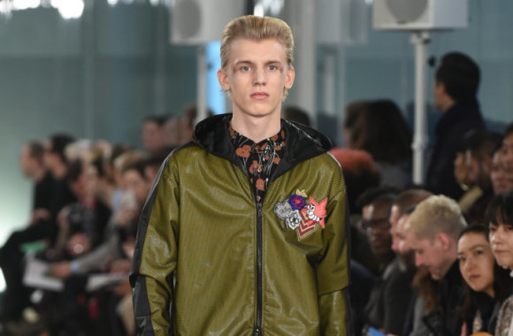 „James Long“ 2016 m. rudens-žiemos kolekcijos modelis