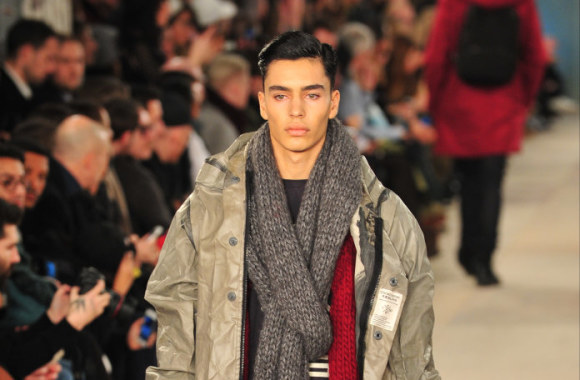 „Christopher Raeburn“ 2016 m. rudens-žiemos kolekcijos modelis