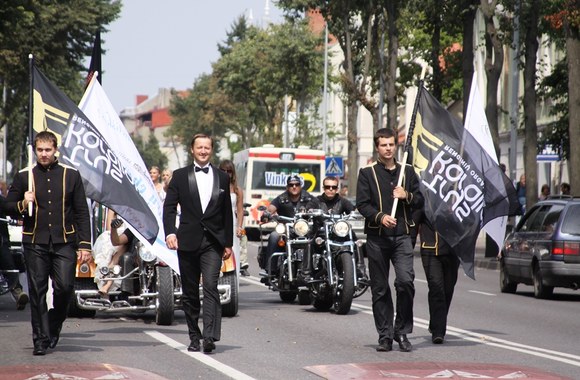 Nuotakų parado ir pajūrio nuotakos rinkimų akimirkos