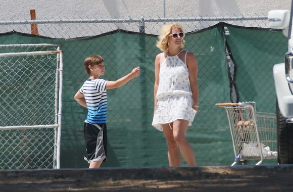 Britney Spears su sūnumi Jaydenu Jamesu